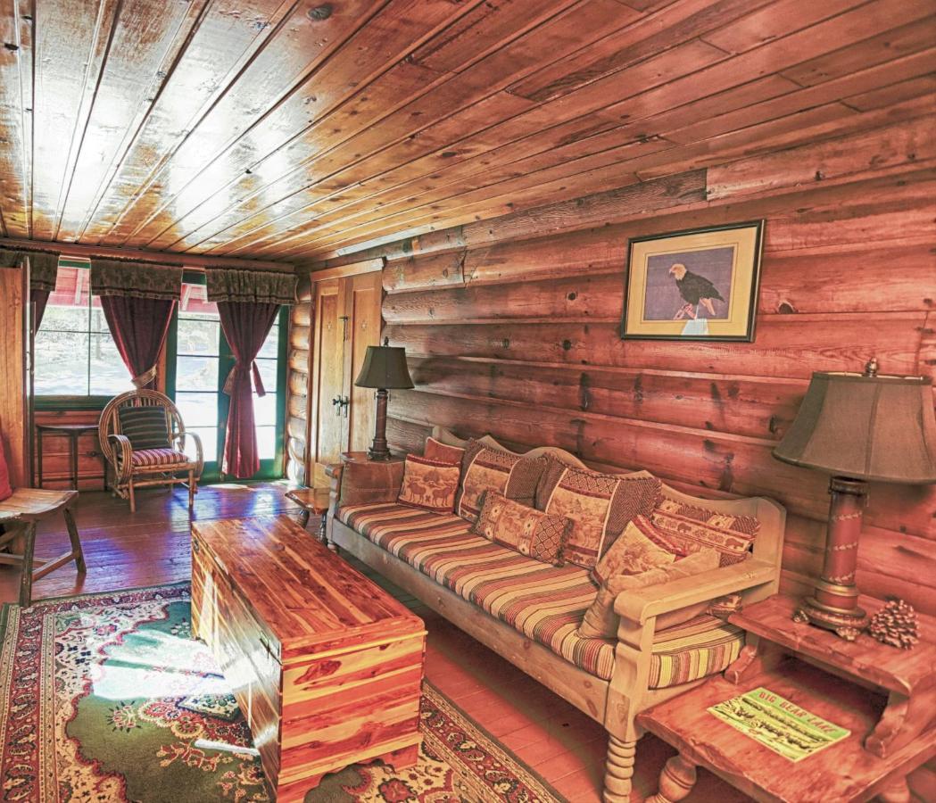Gold Mountain Manor Bed & Breakfast บิ๊กแบร์เลค ภายนอก รูปภาพ